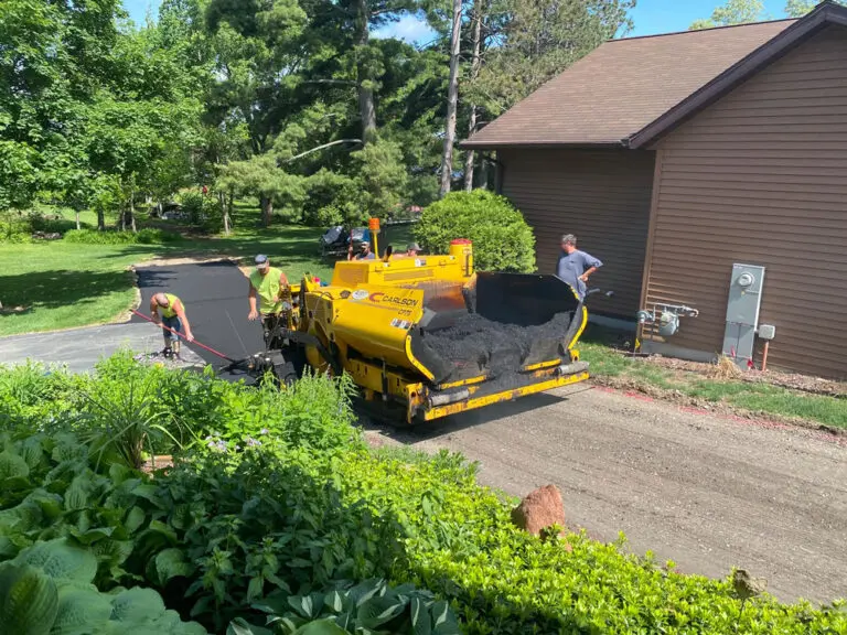Asphalt-Paving-services-2