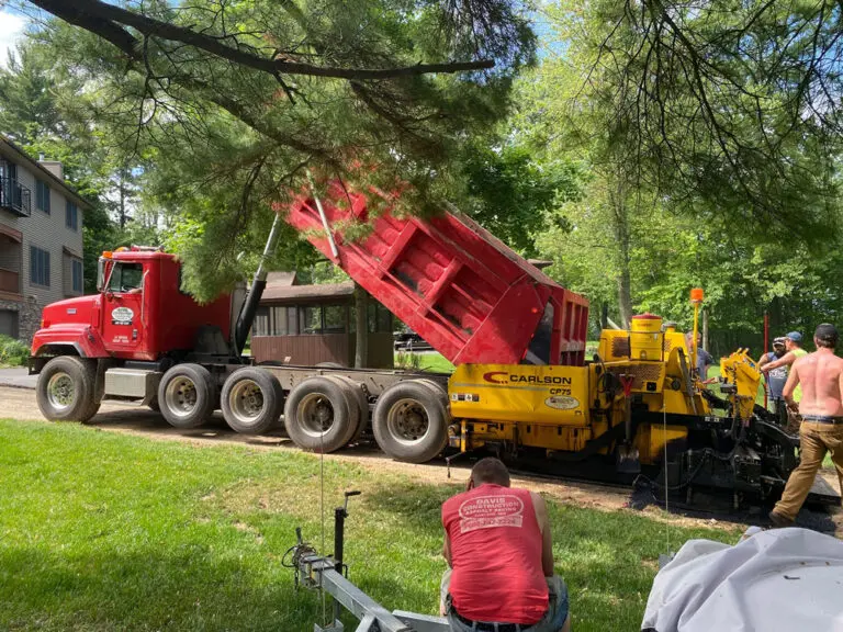 Asphalt-Paving-services-3